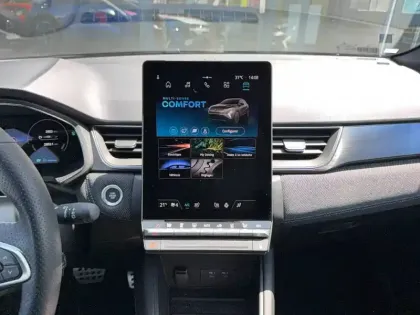 Photo 5 Renault Captur  E-Tech full hybrid 160 ch