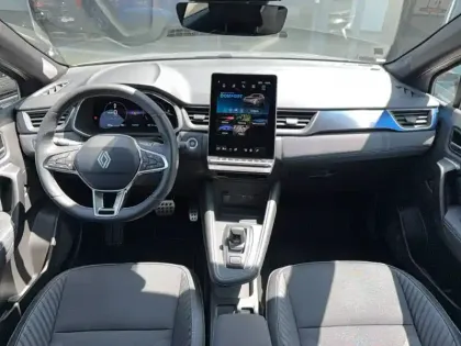 Photo 10 Renault Captur  E-Tech full hybrid 160 ch