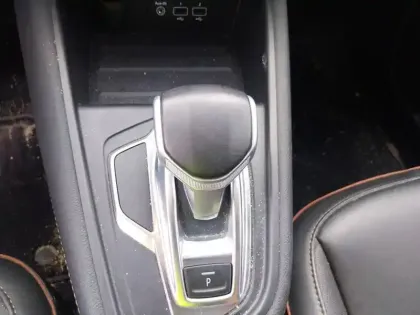 Photo 26 Renault Captur  TCe 155 EDC FAP
