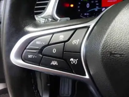 Photo 8 Renault Captur  TCe 155 EDC FAP