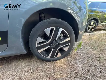 Photo 10 Peugeot 208  PureTech 100 S&S BVM6