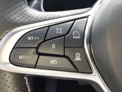 Photo 26 Renault Arkana  E-Tech full hybrid 145 GSR2
