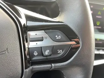 Photo 41 Peugeot 308  PureTech 130ch S&S BVM6