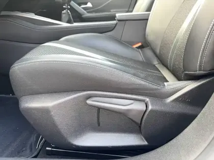 Photo 29 Peugeot 308  PureTech 130ch S&S BVM6
