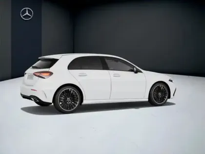 Photo 18 Mercedes Classe A 200 d AMG Line