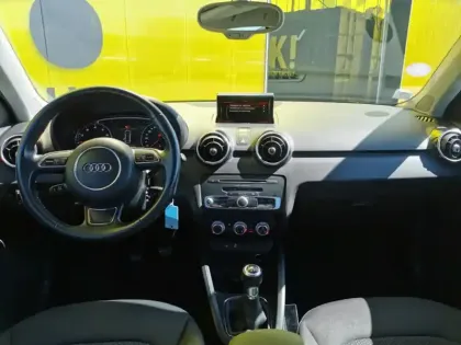 Photo 8 Audi A1 basis 1.0 TFSI 95 ch BVM5