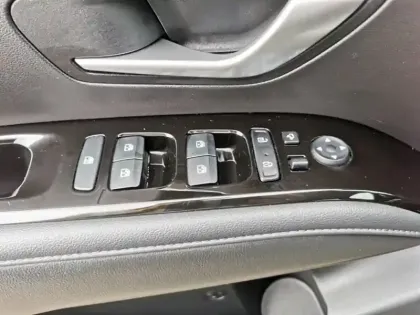 Photo 14 Hyundai Tucson Creative Hybrid 2WD 1.6 T-GDI 