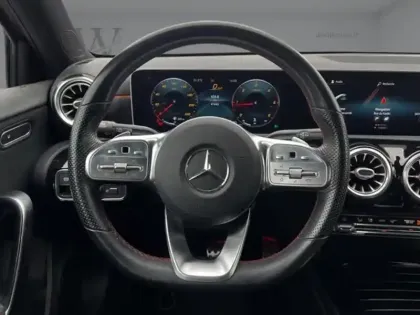 Photo 12 Mercedes Classe A A 180 d