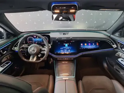 Photo 10 Mercedes Classe E Mercedes-AMG E 53 HYBRID 4MATI