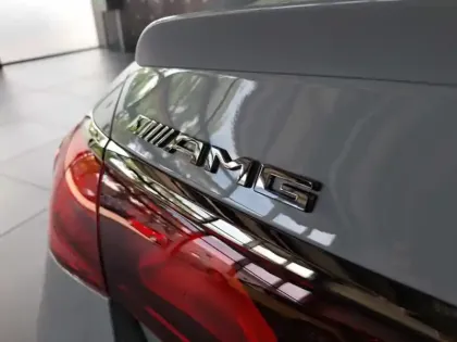 Photo 12 Mercedes Classe E Mercedes-AMG E 53 HYBRID 4MATI