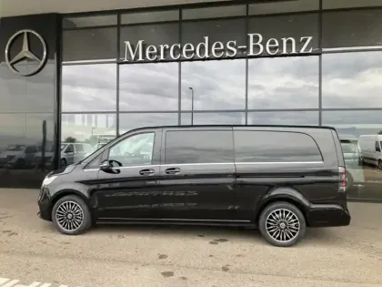 Photo 20 Mercedes CLA V 300 d AVANTGARDE Extra long 