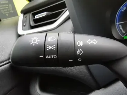 Photo 16 Toyota Rav4 Hybrid 2WD Dynamic 2.5 VVT-iE 
