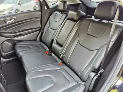 Photo 10 Ford Edge Titanium 4x4 2.0 TDCI 180 ch B