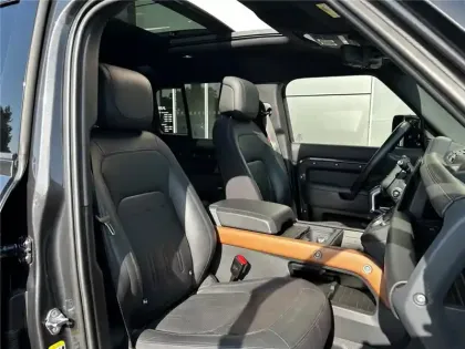 Photo 4 Land rover Defender 110 P400E PHEV BVA8 X-DYNAMIC