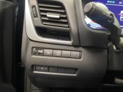 Photo 13 Nissan Qashqai  1.3 Mild Hybrid 140ch N-Connecta