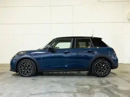 Photo 1 Mini Cooper  5 Portes C 156ch Classic DKG7
