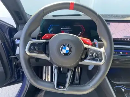 Photo 13 BMW Serie 5 M5 4.4 V8 PHEV 727ch (585+197)