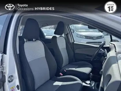 Photo 5 Toyota Yaris  100h France Business 5p RC18