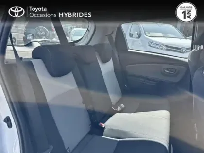 Photo 6 Toyota Yaris  100h France Business 5p RC18