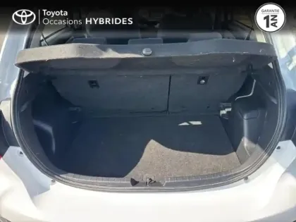 Photo 9 Toyota Yaris  100h France Business 5p RC18