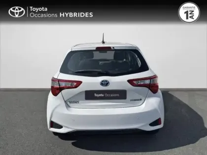 Photo 3 Toyota Yaris  100h France Business 5p RC18