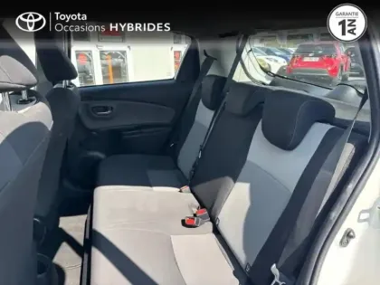 Photo 11 Toyota Yaris  100h France Business 5p RC18