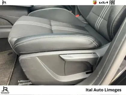 Photo 11 Renault Clio  1.6 E-Tech hybride 145ch Techno