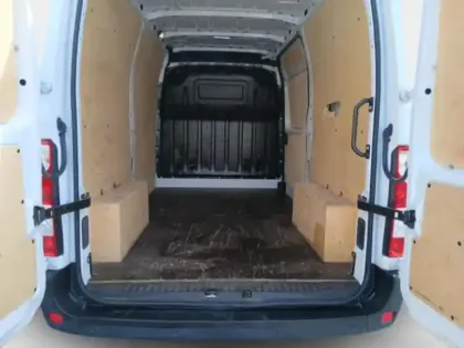 Photo 8 Renault Master  Fg F3500 L2H2 2.3 Blue dCi 135ch Confort Euro6