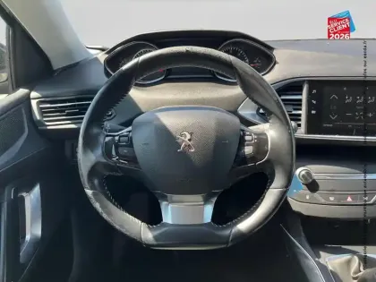Photo 11 Peugeot 308  1.5 BlueHDi 100ch E6.c S&S Allure