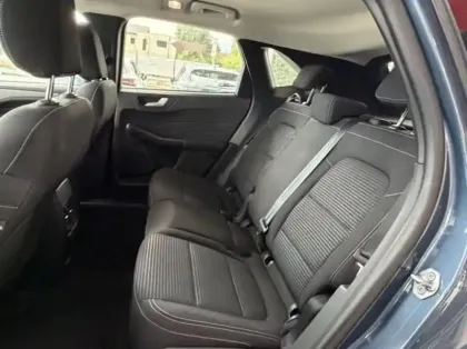 Photo 8 Ford Kuga  2.5 Duratec 190ch FHEV E85 Titanium BVA