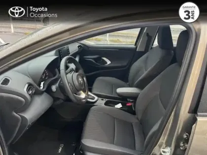 Photo 3 Toyota Yaris  116h Dynamic Business 5p + Programme Toyota Experience MY22
