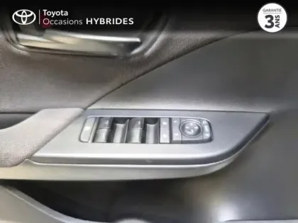 Photo 13 Toyota C-HR  1.8 Hybride 140ch Design MY25
