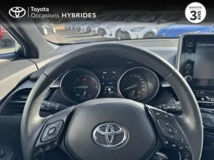 Photo 12 Toyota C-HR  2.0 Hybride 184ch Dynamic Ultimate E-CVT