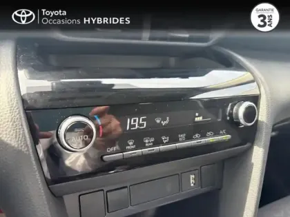 Photo 13 Toyota Yaris  Cross 116h Dynamic MY22