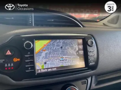 Photo 2 Toyota Yaris  70 VVT-i France Business 5p