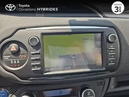 Photo 14 Toyota Yaris  100h Dynamic 5p