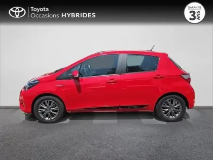 Photo 2 Toyota Yaris  100h Dynamic 5p