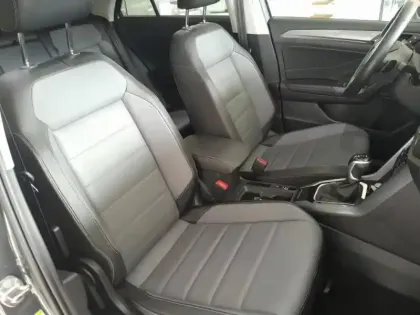 Photo 12 Volkswagen T-roc  2.0 TDI 150ch Style Exclusive DSG7