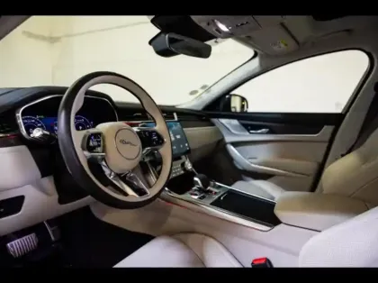 Photo 7 Jaguar Xf  Sportbrake D200 MHEV R-Dynamic SE BVA8 AWD