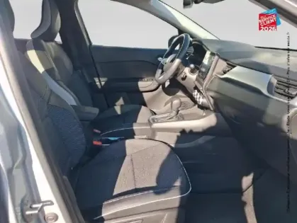 Photo 4 Renault Captur  1.6 E-Tech hybride 145ch Techno