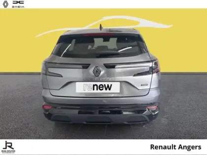 Photo 11 Renault Austral  1.2 E-Tech full hybrid 200ch Evolution - 24