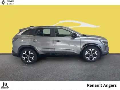 Photo 13 Renault Austral  1.2 E-Tech full hybrid 200ch Evolution - 24