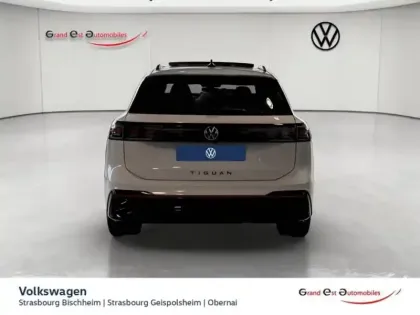 Photo 3 Volkswagen Tiguan  1.5 eTSI 150ch R-Line Edition DSG7