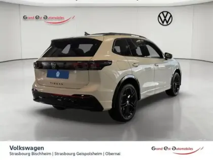 Photo 4 Volkswagen Tiguan  1.5 eTSI 150ch R-Line Edition DSG7