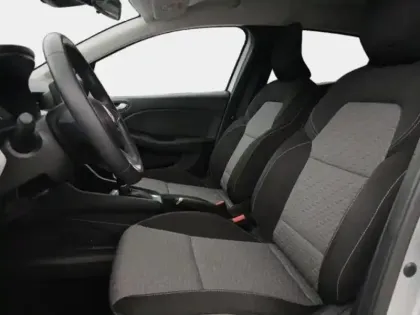 Photo 12 Renault Clio  1.6 E-Tech hybride 145ch Evolution
