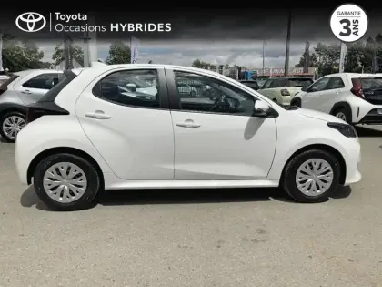 Photo 1 Toyota Yaris  116h Dynamic Business 5p MY22