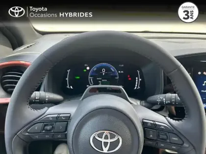 Photo 12 Toyota Aygo X  116h Graphic