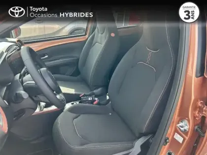 Photo 11 Toyota Aygo X  116h Graphic