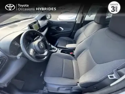 Photo 2 Toyota Yaris  116h Dynamic Business 5p + Programme Beyond Zero Academy MY21