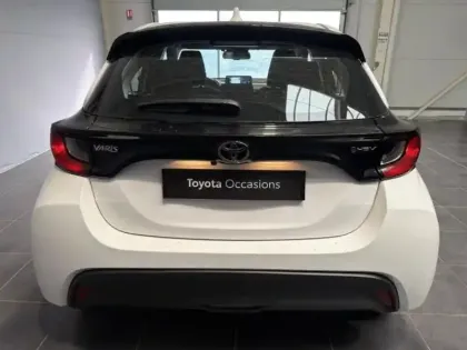 Photo 4 Toyota Yaris  116h Dynamic 5p MC24